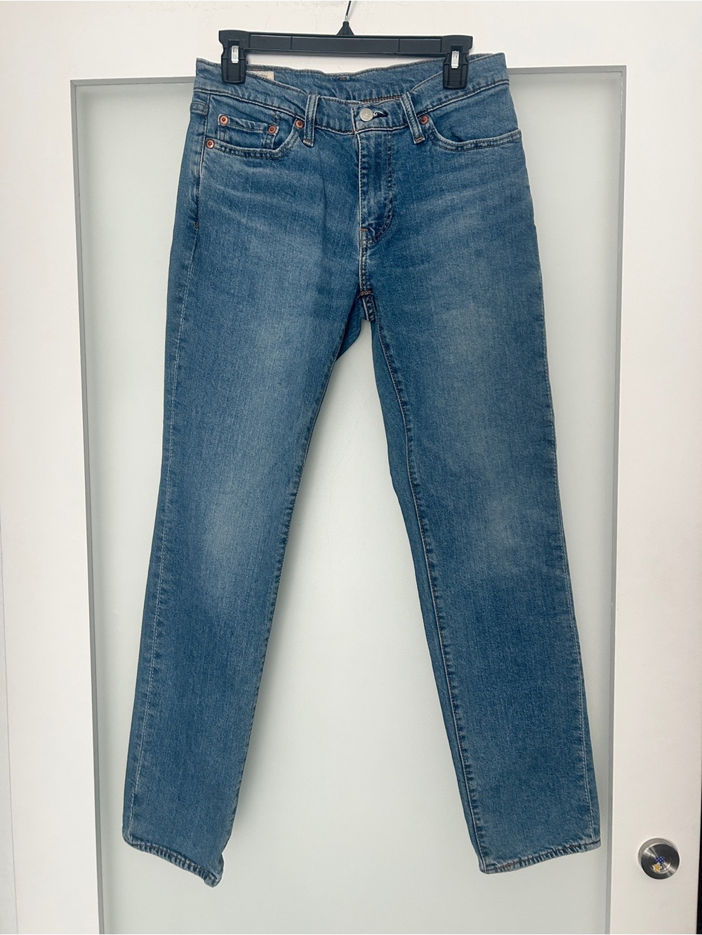 Levi's straight leg medium wash denim jeans 29 X 32